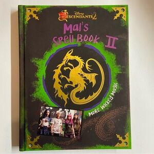 Hardcover Mal’s Spellbook IIDisney Descendants EUC